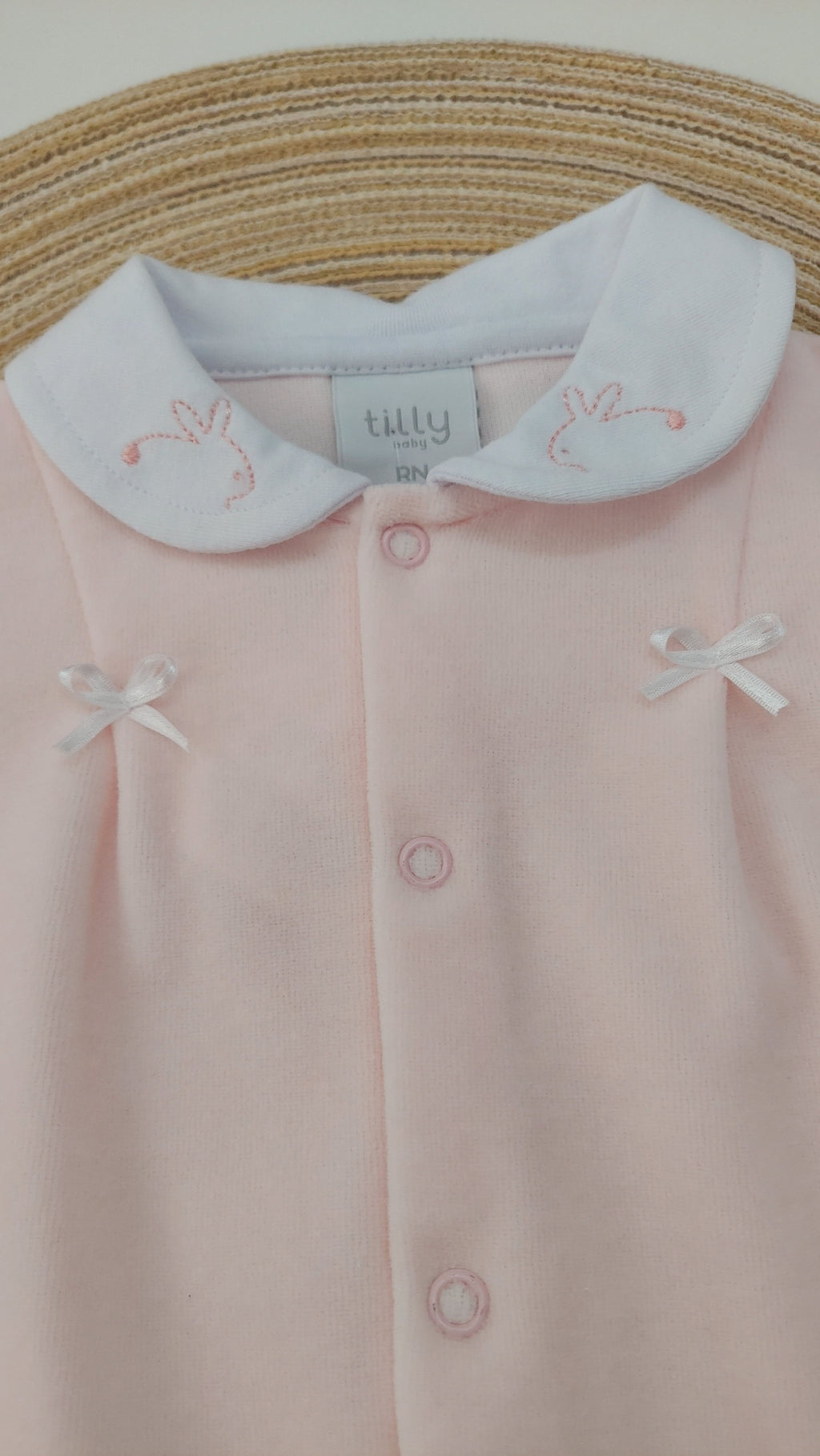 Macacão em Plush Com Gola Rosa Bebê Coelhas - Tilly Baby