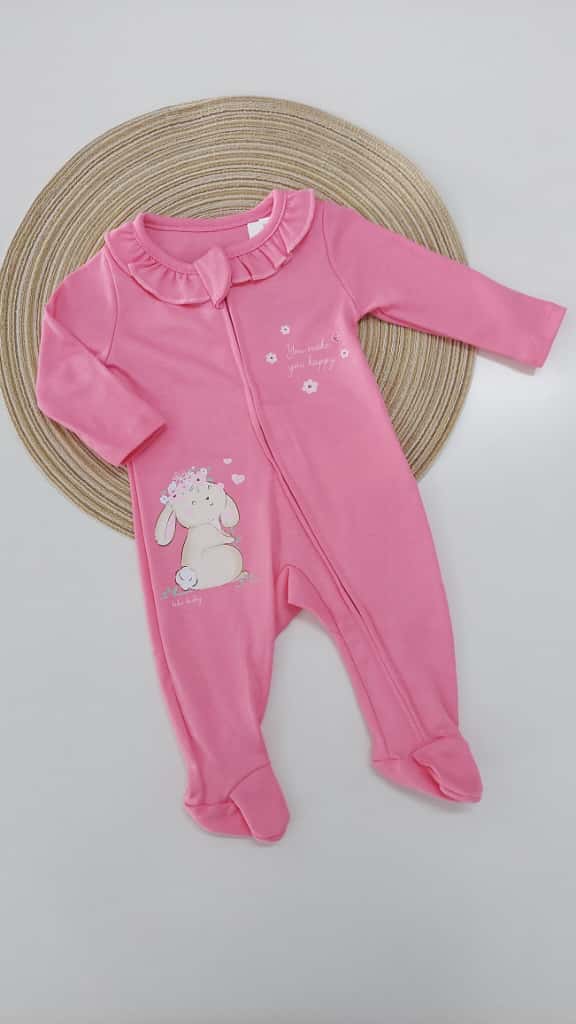Macacão Bebê Menina em Suedine C/ Zíper Coelha - Kiko Baby